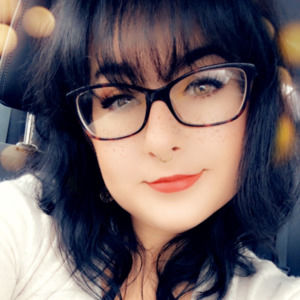 Meet your Posher, Rebecca